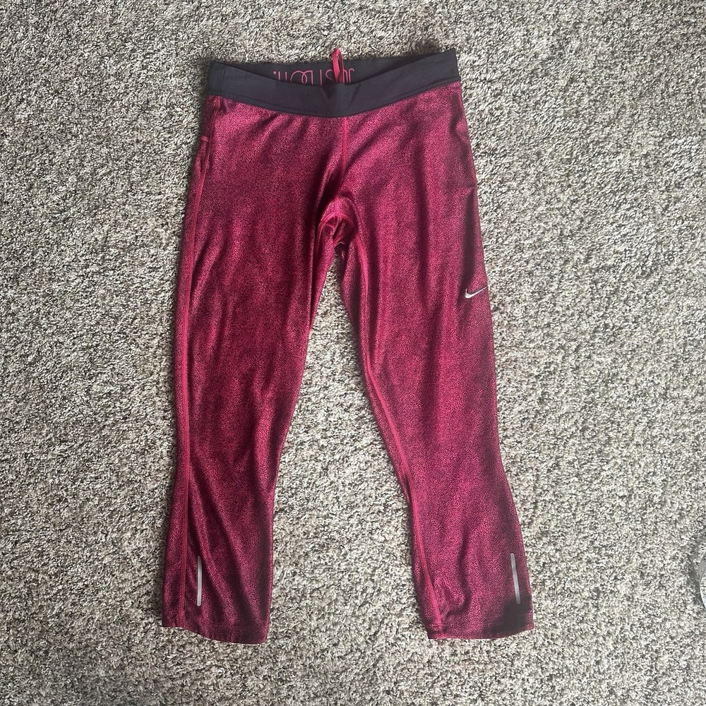 Nike Women's Dry Fit Capri‎ Leggings Size M, Pink And Black Dots